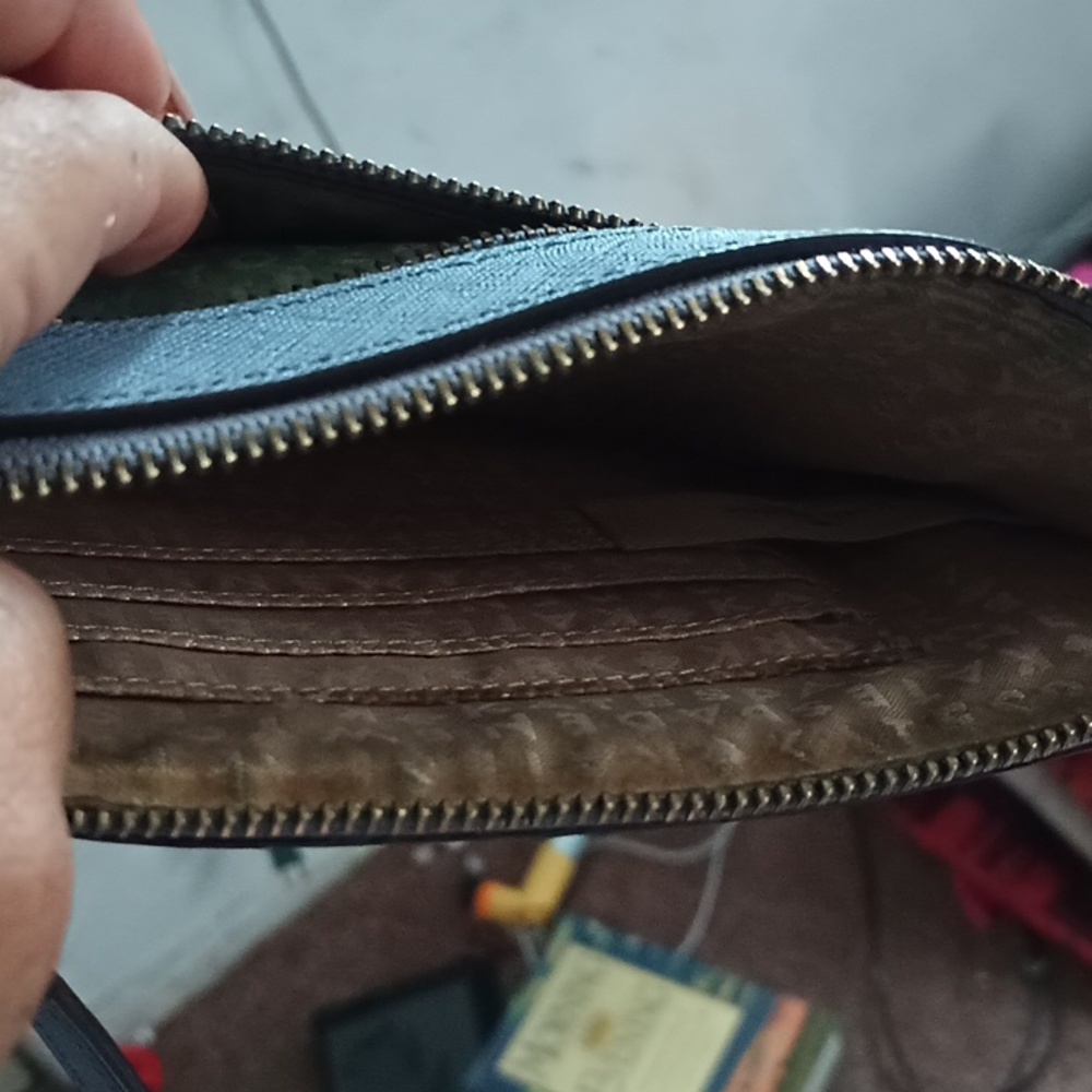 Coin holder - Picture 2 of 2